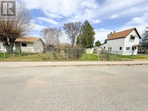 718 River Drive Kenora ON P9N 1J6