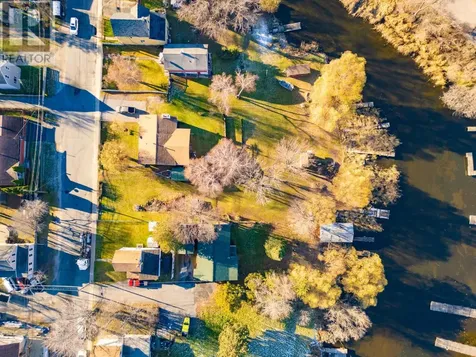 718 River Drive Kenora ON P9N 1J6