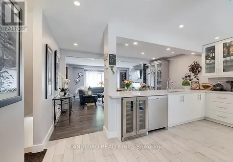 26 Poplar Drive Cambridge ON N3C 4A3