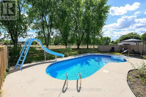 24 Oxford Street Brantford ON N3R 5C6
