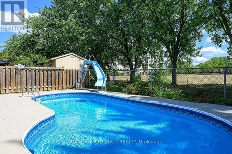 24 Oxford Street Brantford ON N3R 5C6