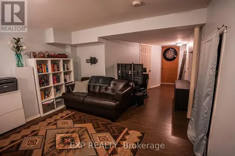 24 Lovell Crescent Brantford ON N3T 6P3