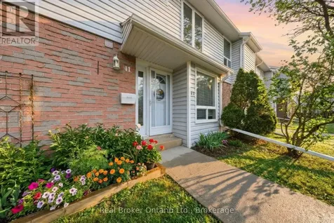 32 Mowat Boulevard Kitchener ON N2E 1X4
