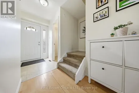 32 Mowat Boulevard Kitchener ON N2E 1X4