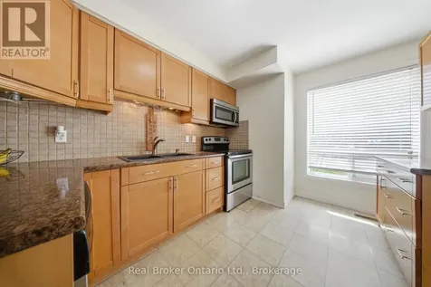 32 Mowat Boulevard Kitchener ON N2E 1X4