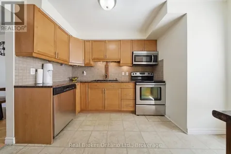 32 Mowat Boulevard Kitchener ON N2E 1X4
