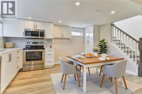 38 Dunkirk Drive Hamilton ON L8K 4X1