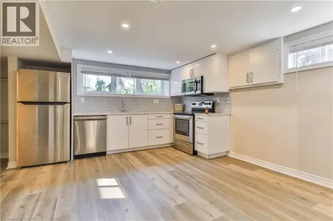 38 Dunkirk Drive Hamilton ON L8K 4X1