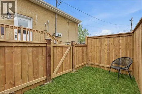 38 Dunkirk Drive Hamilton ON L8K 4X1