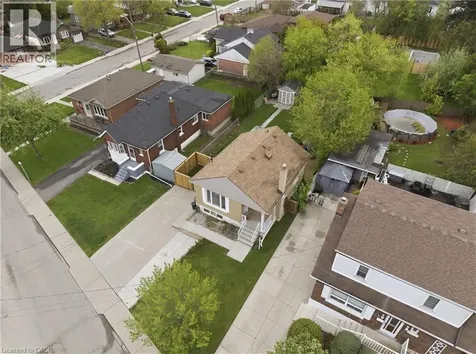 38 Dunkirk Drive Hamilton ON L8K 4X1