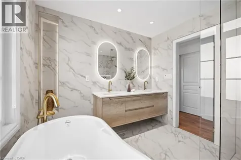2252 Dewsbury Drive Oakville ON L6M 0A6