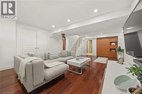 2252 Dewsbury Drive Oakville ON L6M 0A6