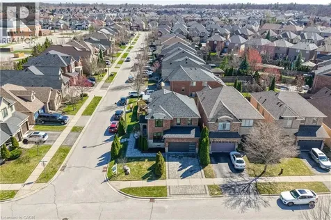 2252 Dewsbury Drive Oakville ON L6M 0A6