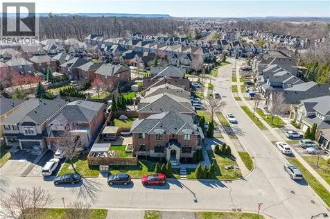 2252 Dewsbury Drive Oakville ON L6M 0A6