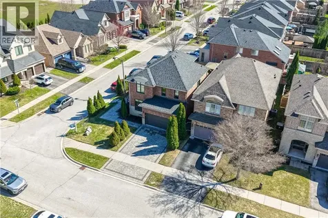 2252 Dewsbury Drive Oakville ON L6M 0A6