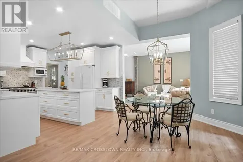 61 Earl Street Wasaga Beach ON L9Z 2M6