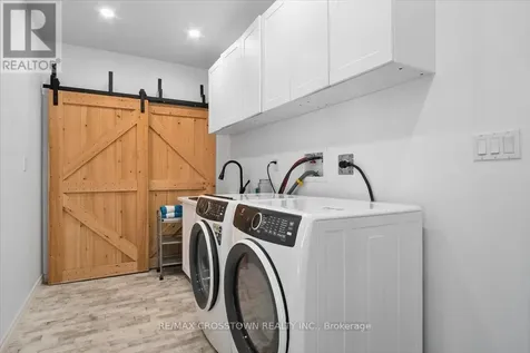 61 Earl Street Wasaga Beach ON L9Z 2M6