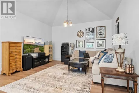 61 Earl Street Wasaga Beach ON L9Z 2M6