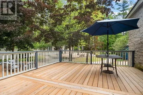 61 Earl Street Wasaga Beach ON L9Z 2M6