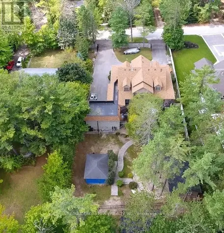 61 Earl Street Wasaga Beach ON L9Z 2M6