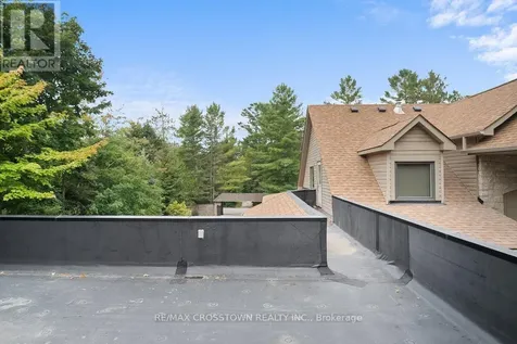 61 Earl Street Wasaga Beach ON L9Z 2M6