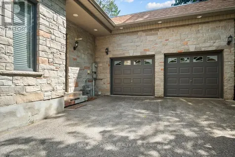 61 Earl Street Wasaga Beach ON L9Z 2M6