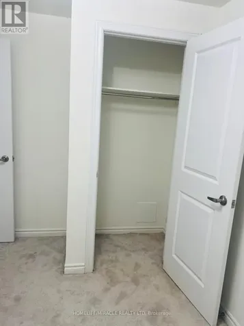 60 Bannister Road Barrie ON L9J 0L7