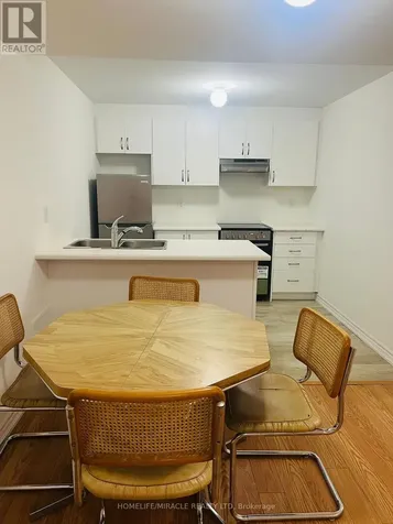 60 Bannister Road Barrie ON L9J 0L7