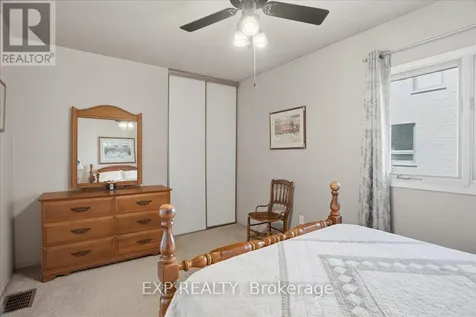 69 33rd Street North Wasaga Beach ON L9Z 2C1