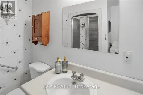 69 33rd Street North Wasaga Beach ON L9Z 2C1