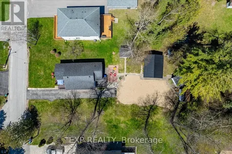 69 33rd Street North Wasaga Beach ON L9Z 2C1