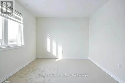 90 Atlantis Drive Orillia ON L3V 8L4