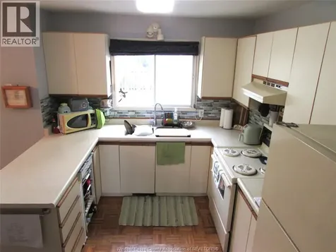 7 Cherry Lane Leamington ON N8H 5A4