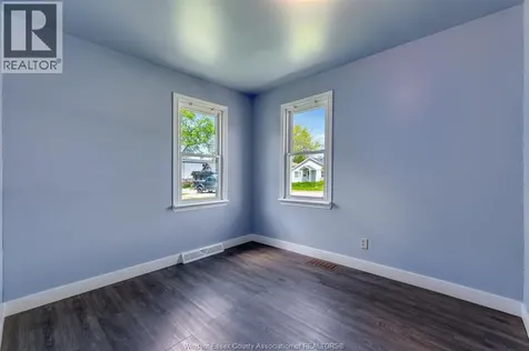 84 Robinson Street Leamington ON N8H 1Z4