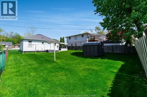 84 Robinson Street Leamington ON N8H 1Z4