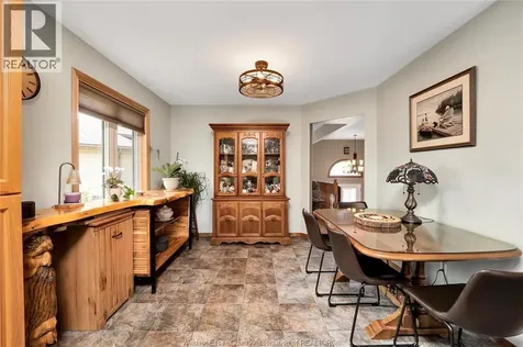 398 Thorn Ridge Crescent Amherstburg ON N9V 3X2