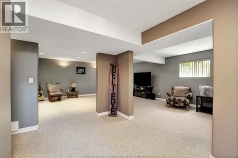 398 Thorn Ridge Crescent Amherstburg ON N9V 3X2