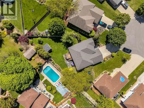398 Thorn Ridge Crescent Amherstburg ON N9V 3X2