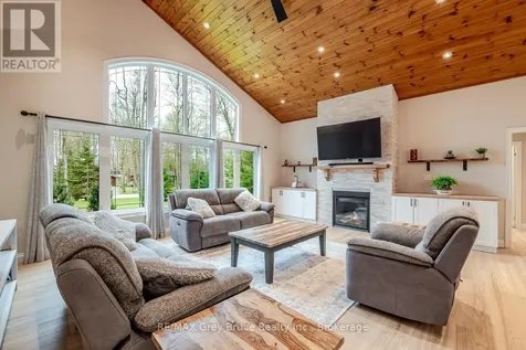 41 Martin Drive South Bruce Peninsula ON N0H 2G0