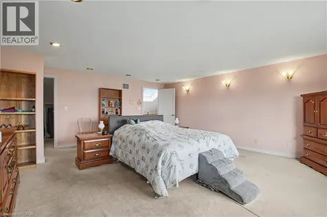 1061 North Service Road Stoney Creek ON L8E 5C8