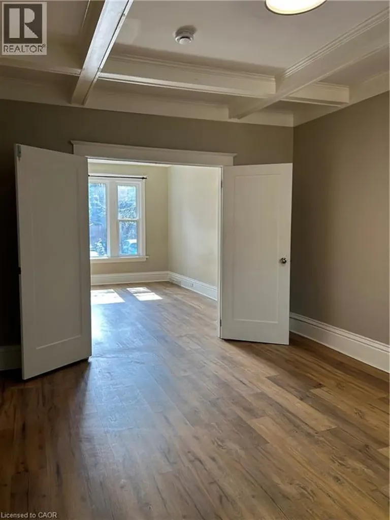 62 Barnesdale Avenue South Hamilton ON L8M 2V4