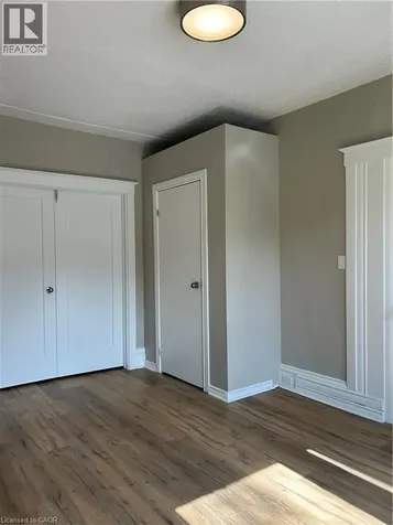 62 Barnesdale Avenue South Hamilton ON L8M 2V4