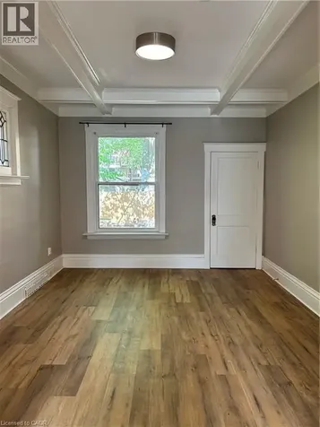 62 Barnesdale Avenue South Hamilton ON L8M 2V4