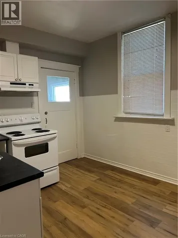 62 Barnesdale Avenue South Hamilton ON L8M 2V4