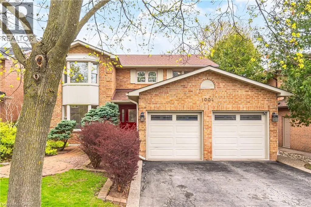 1004 Roxborough Drive Oakville ON L6M 1E3