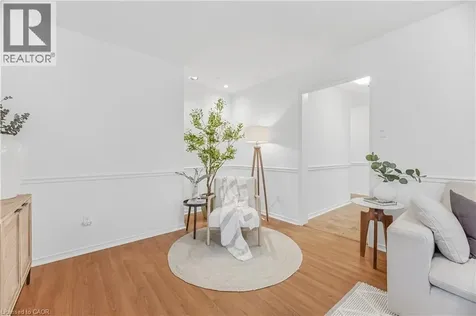 1004 Roxborough Drive Oakville ON L6M 1E3