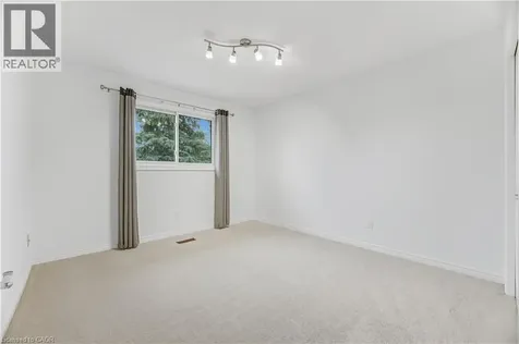 1004 Roxborough Drive Oakville ON L6M 1E3