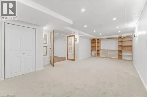 1004 Roxborough Drive Oakville ON L6M 1E3
