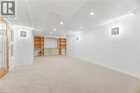 1004 Roxborough Drive Oakville ON L6M 1E3