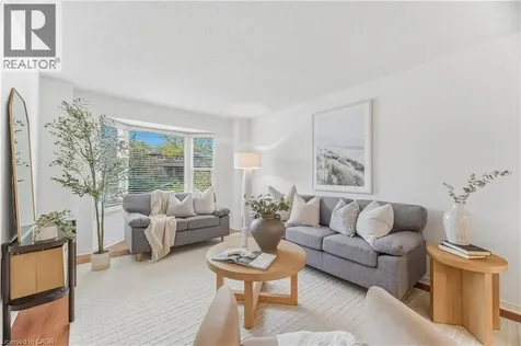 1004 Roxborough Drive Oakville ON L6M 1E3